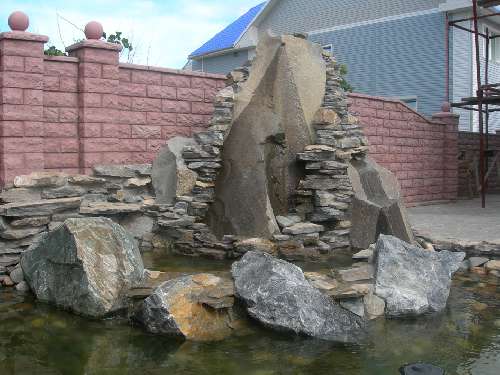 Строительство декоративных водоемов и фонтанов.